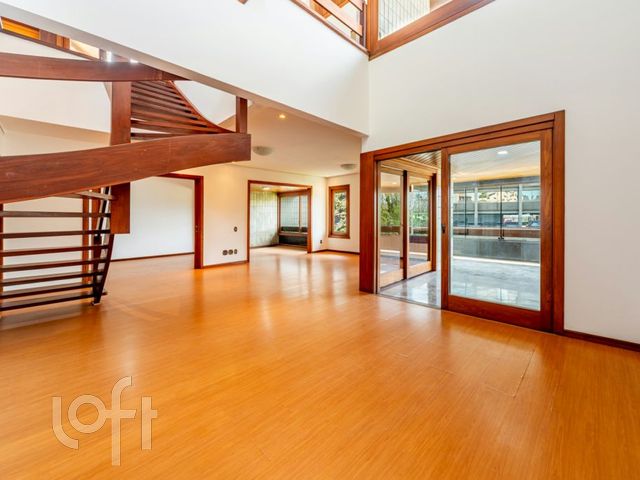 Apartamento com 650m², 3 dormitórios, 1 suíte, 4 vagas, Três Figueiras em Porto Alegre