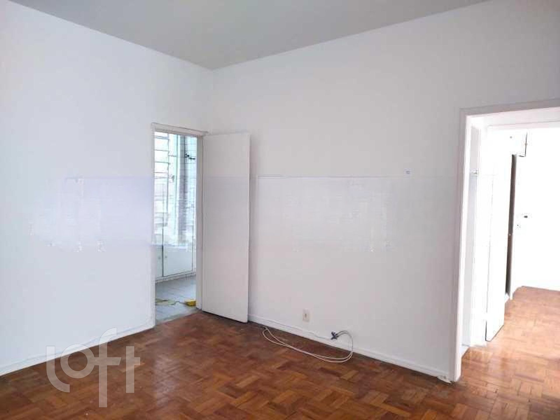 Apartamento à venda com 2 quartos, 68m² - Foto 3