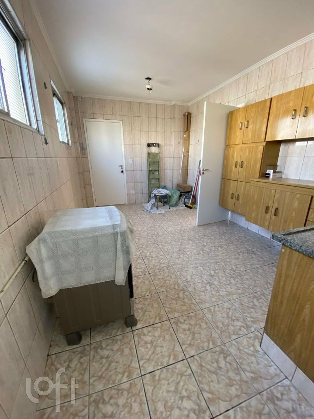 Apartamento à venda com 3 quartos, 98m² - Foto 3