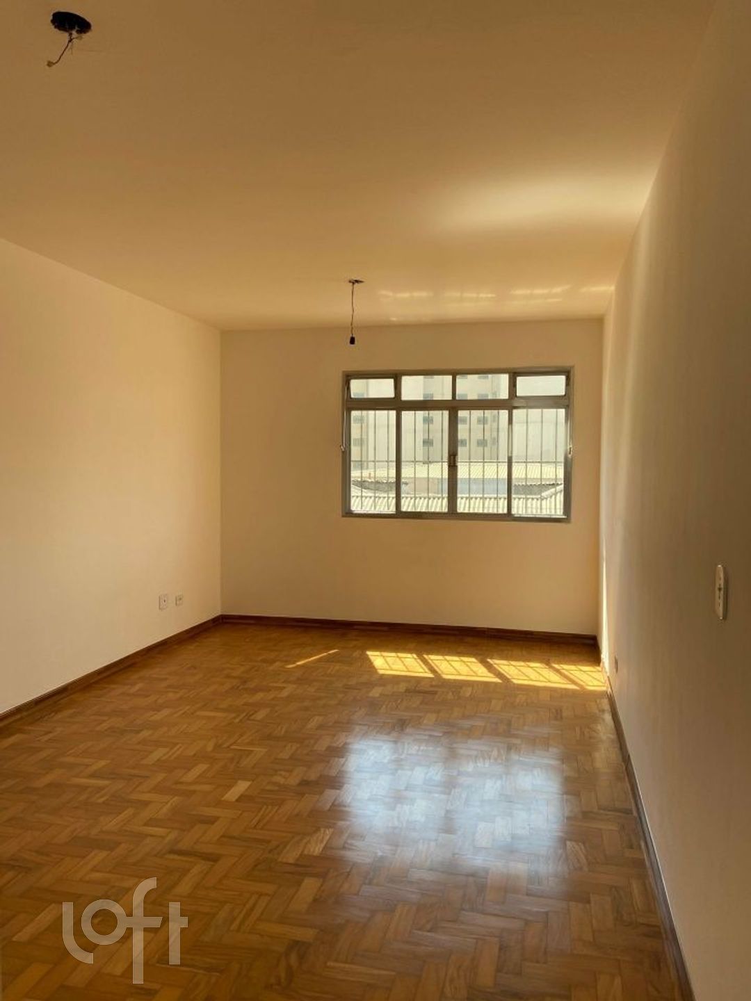 Apartamento à venda com 3 quartos, 98m² - Foto 1