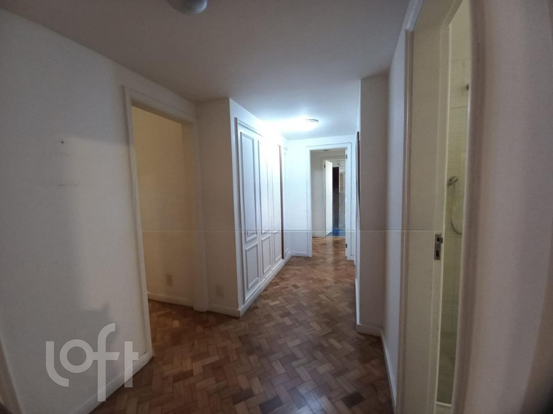 Apartamento à venda com 4 quartos, 194m² - Foto 23