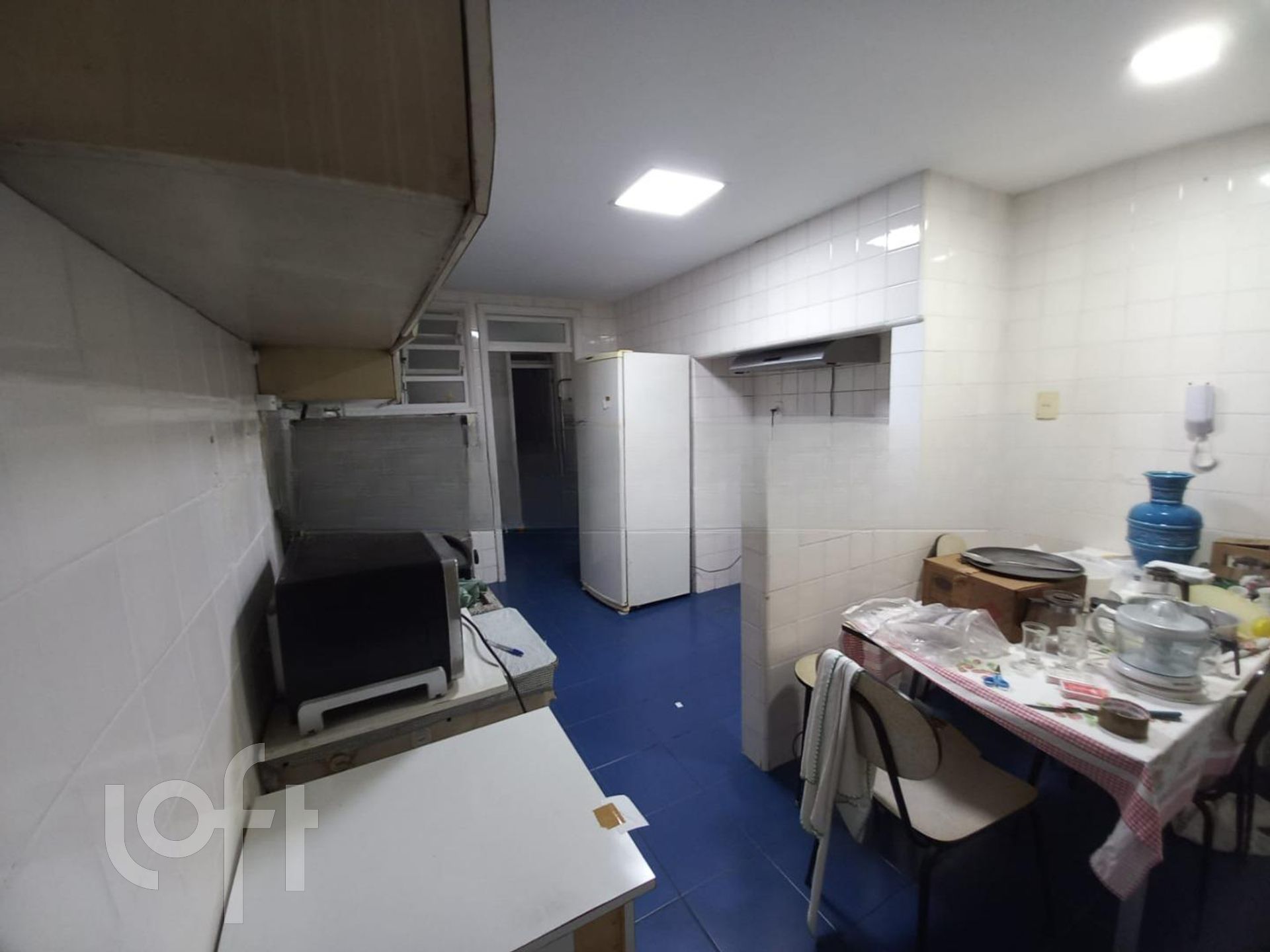 Apartamento à venda com 4 quartos, 194m² - Foto 4