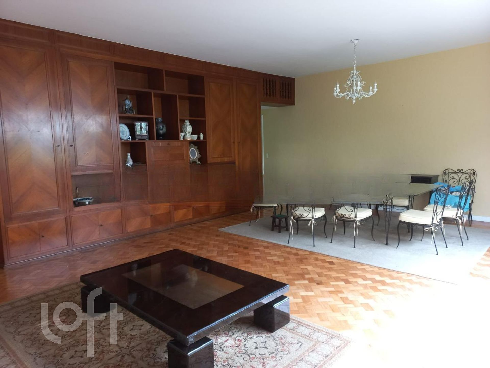 Apartamento à venda com 4 quartos, 194m² - Foto 1