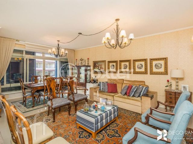 Apartamento com 177m², 3 dormitórios, 3 suítes, 1 vaga, Petrópolis em Porto Alegre