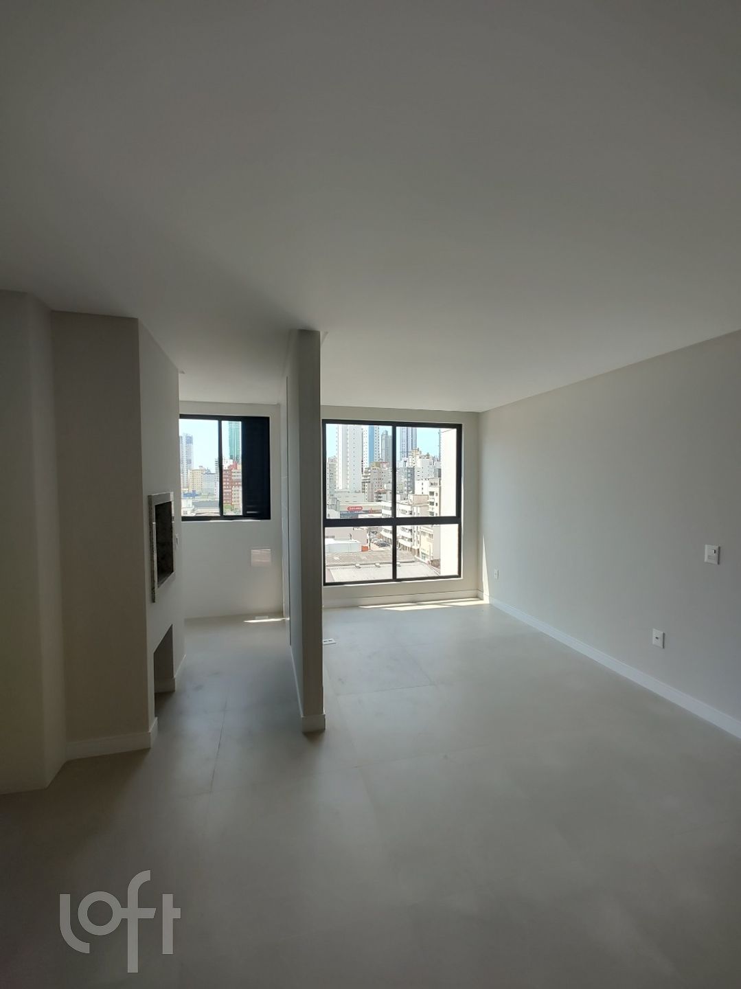 Apartamento à venda em Nações com 67 m², 2 quartos, 1 suíte, 1 vaga