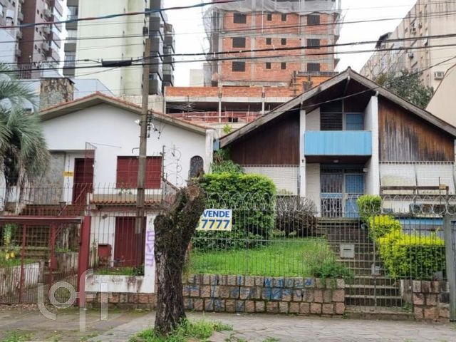 Casa com 440m², 3 dormitórios, 1 suíte, 3 vagas, Jardim Botânico em Porto Alegre