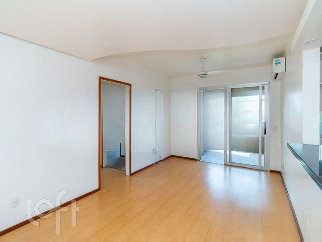 Apartamento com 75m², 2 dormitórios, 1 suíte, 1 vaga, Menino Deus em Porto Alegre