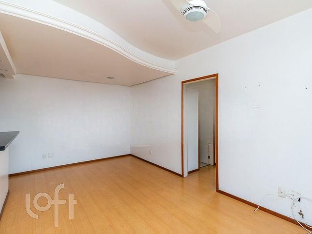 Apartamento com 75m², 2 dormitórios, 1 suíte, 1 vaga, Menino Deus em Porto Alegre
