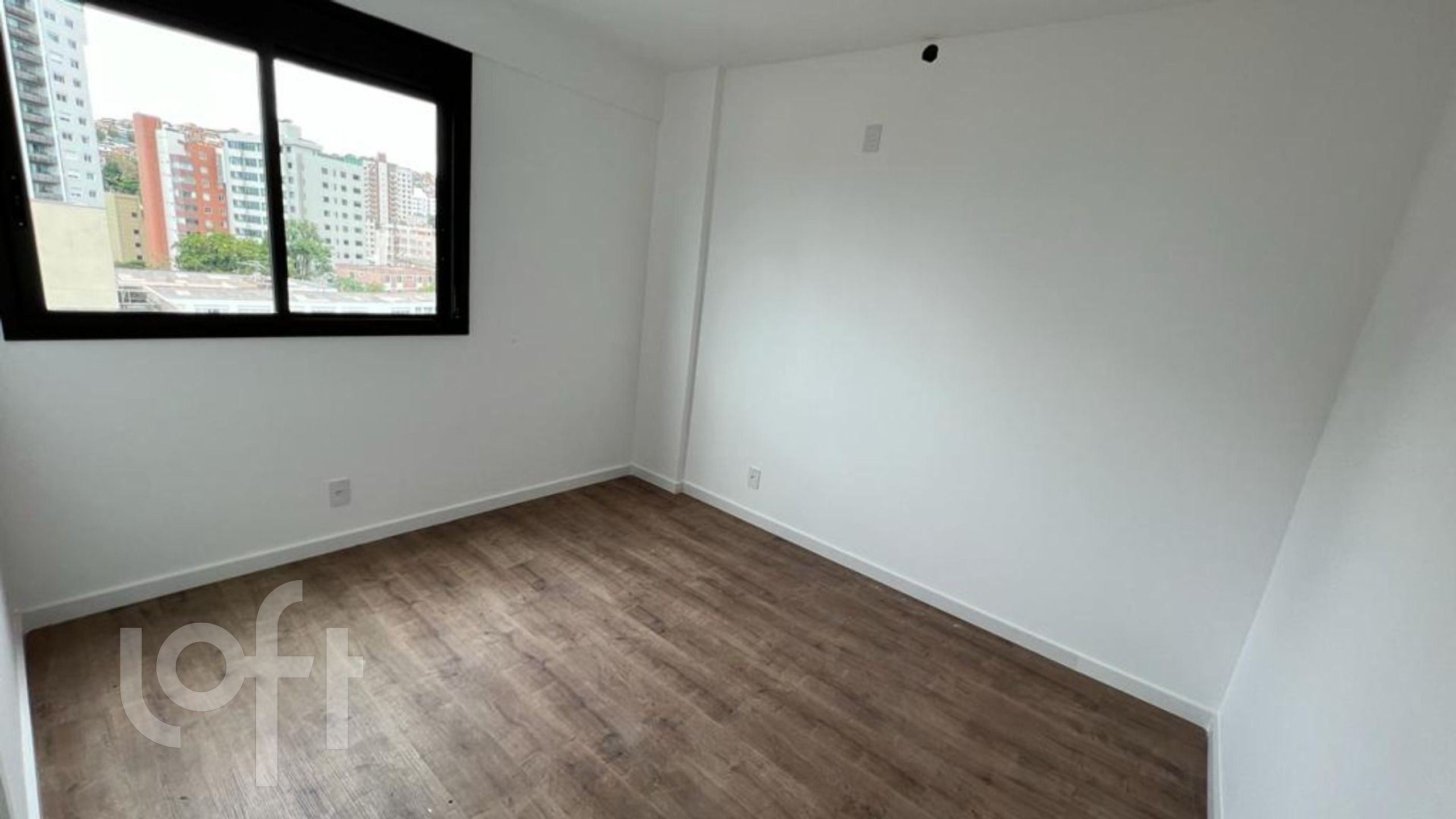 Apartamento à venda com 4 quartos, 134m² - Foto 7