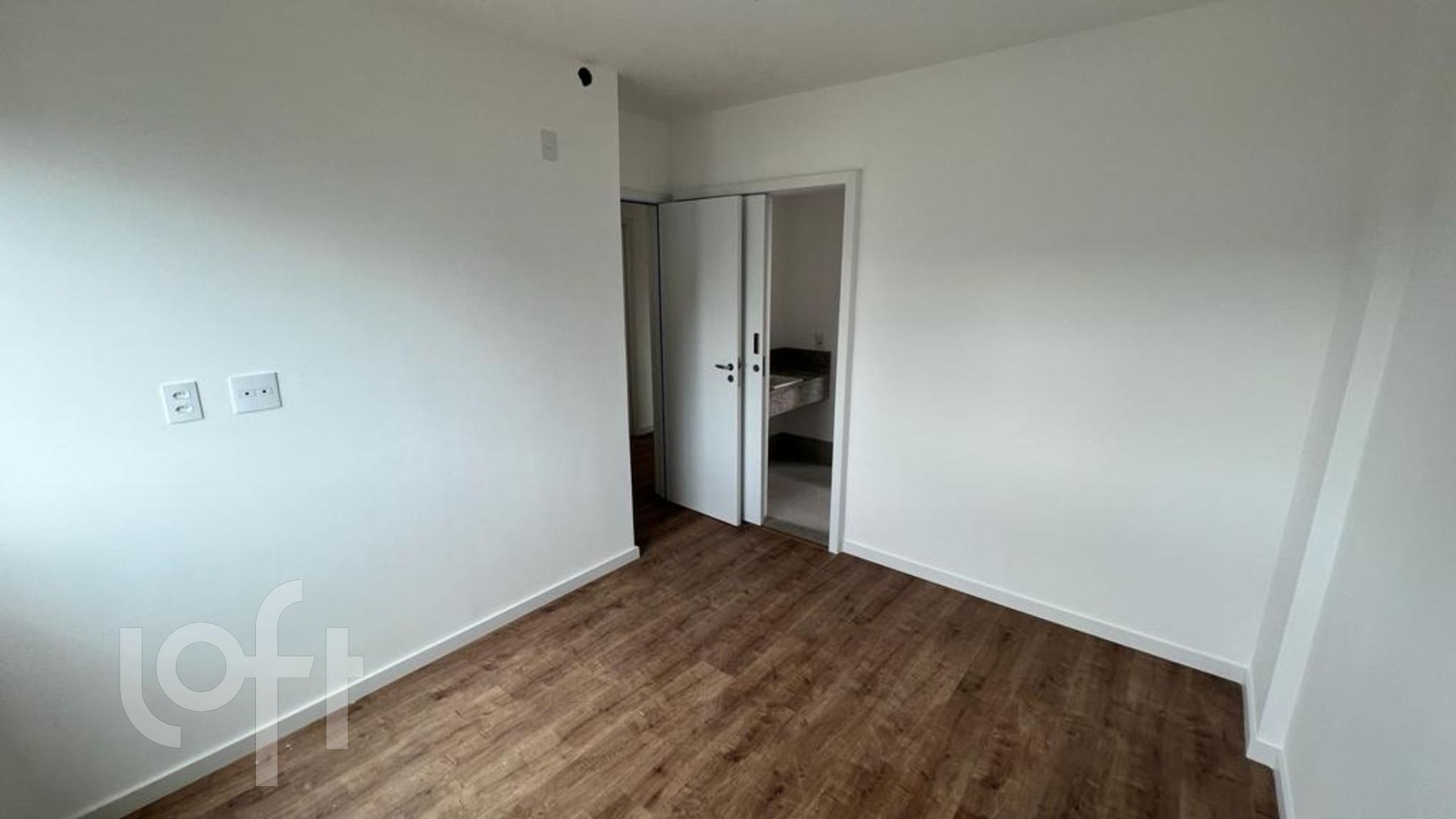 Apartamento à venda com 4 quartos, 134m² - Foto 10