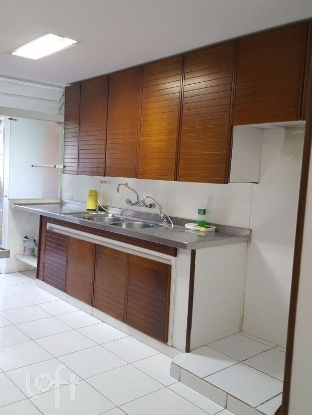 Apartamento à venda com 4 quartos, 200m² - Foto 17