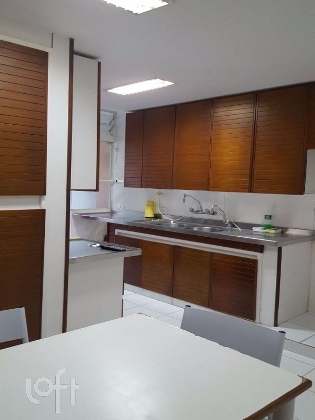 Apartamento à venda com 4 quartos, 200m² - Foto 18