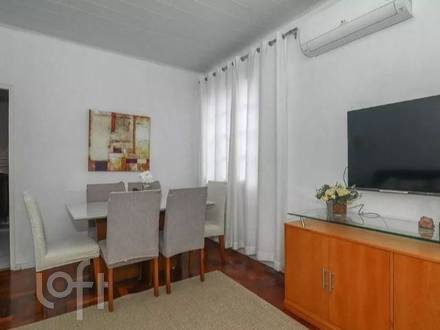 Apartamento com 98m², 3 dormitórios, Auxiliadora em Porto Alegre
