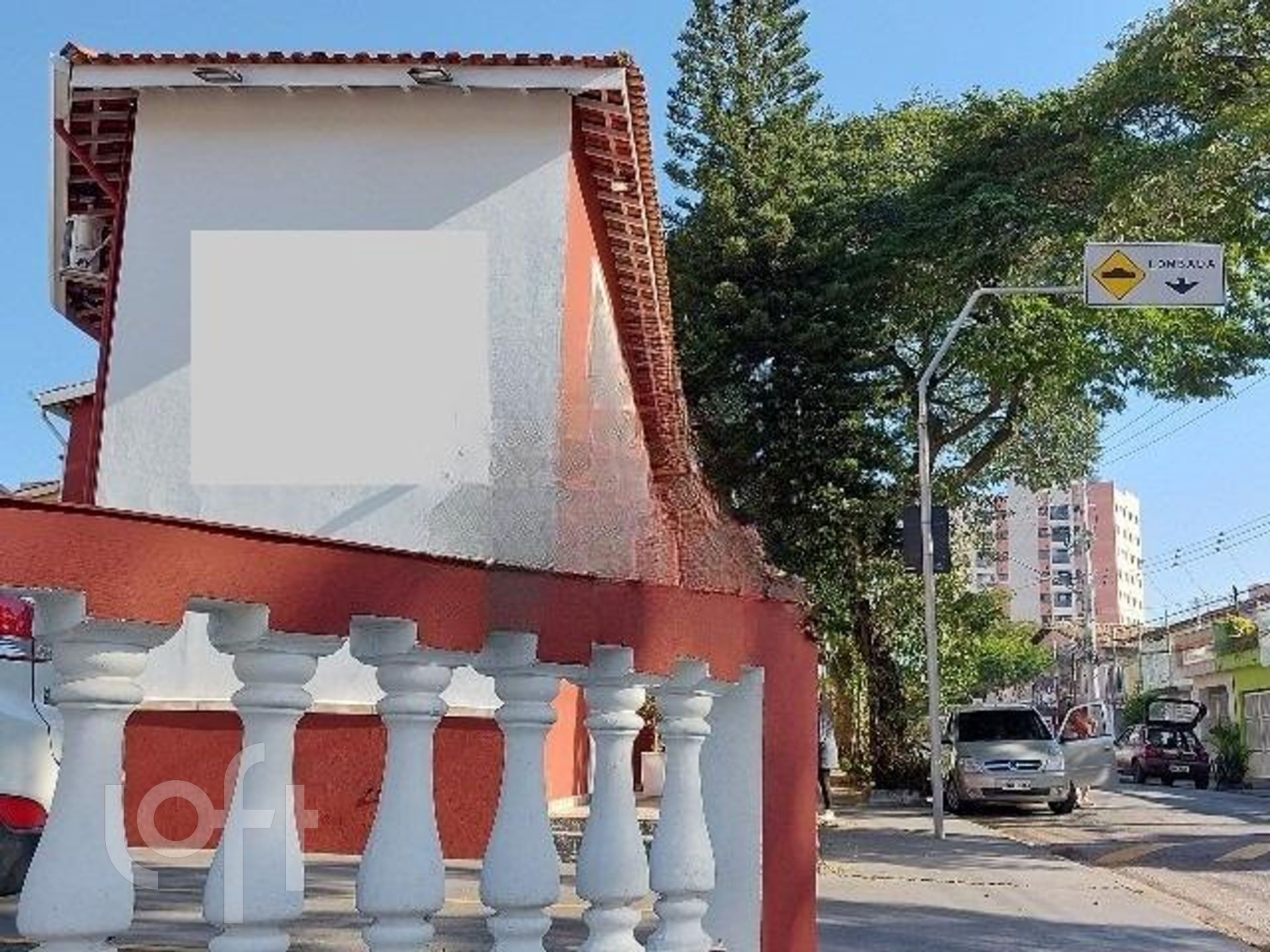 Casa à venda com 4 quartos, 180m² - Foto 2