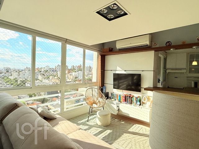 Apartamento com 70m², 2 dormitórios, 1 suíte, 2 vagas, Jardim Botânico em Porto Alegre