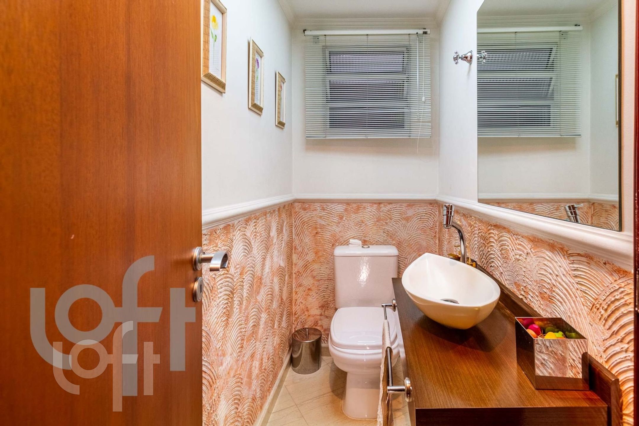 Apartamento à venda com 3 quartos, 126m² - Foto 2