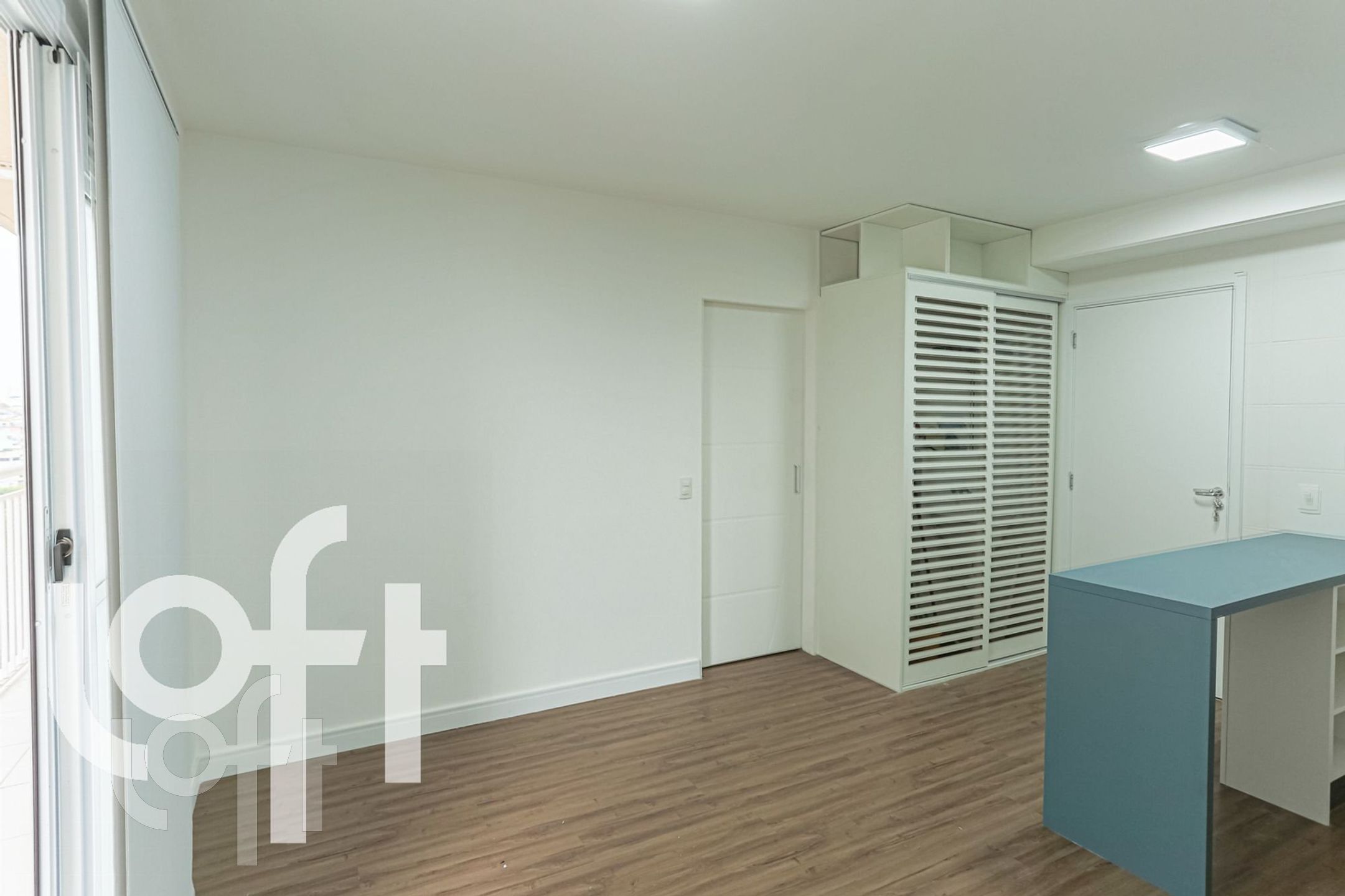 Apartamento à venda com 1 quarto, 37m² - Foto 5