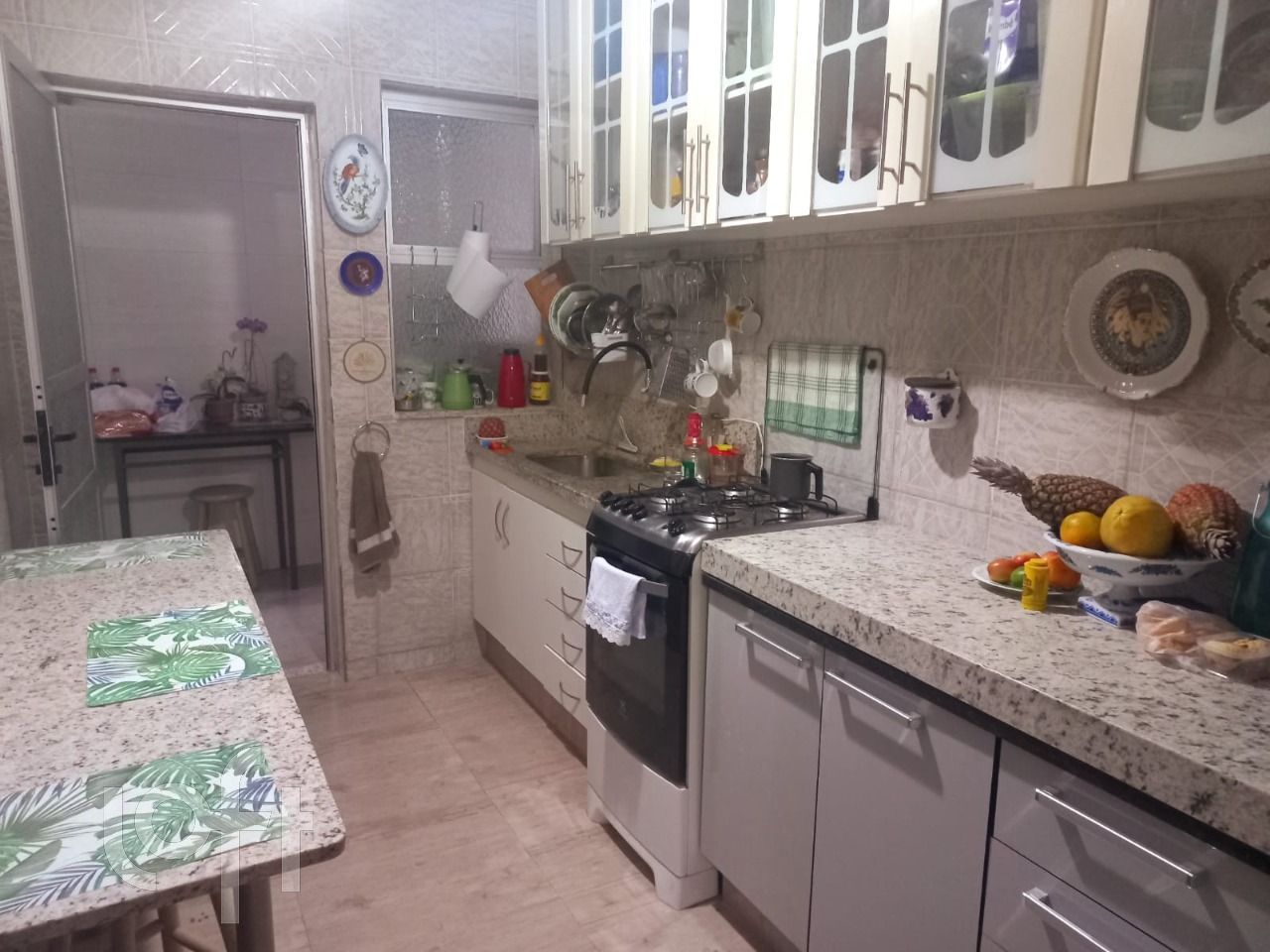 Apartamento à venda com 3 quartos, 68m² - Foto 3