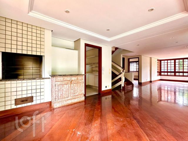 Casa em Condomínio com 255m², 4 dormitórios, 1 suíte, 2 vagas, Boa Vista em Porto Alegre