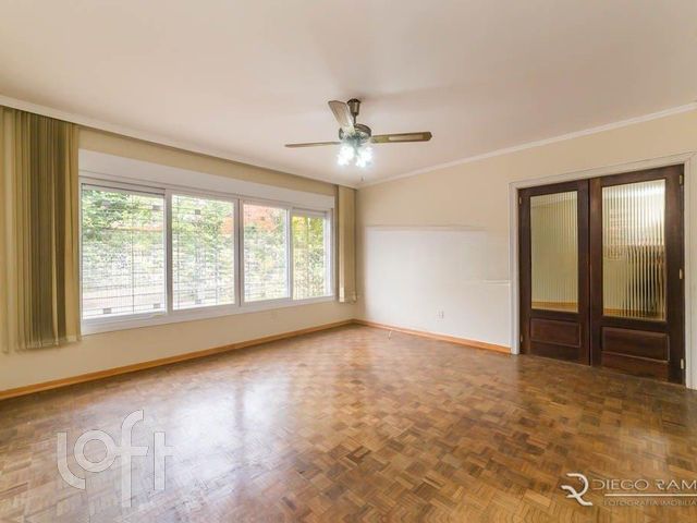 Casa com 403m², 6 dormitórios, 2 suítes, 4 vagas, Chácara das Pedras em Porto Alegre