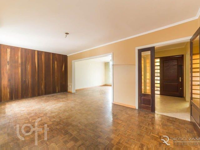 Casa com 403m², 6 dormitórios, 2 suítes, 4 vagas, Chácara das Pedras em Porto Alegre