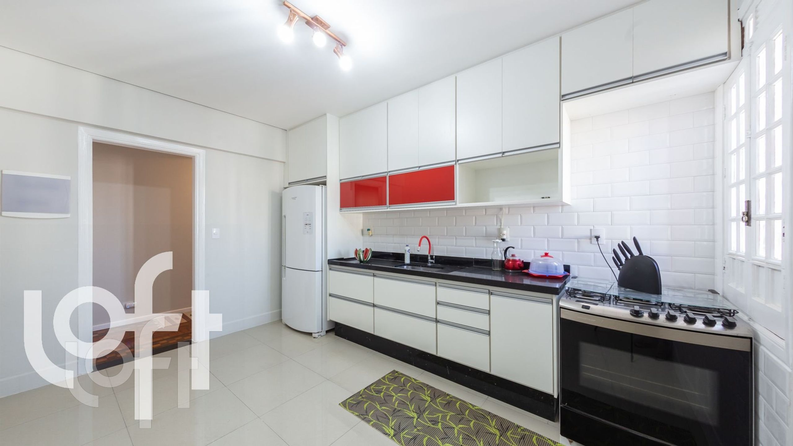 Apartamento à venda com 3 quartos, 150m² - Foto 17