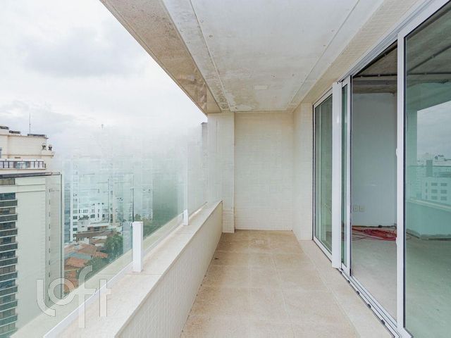 Apartamento com 257m², 3 dormitórios, 3 suítes, Bela Vista em Porto Alegre