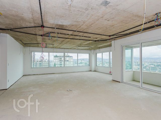 Apartamento com 257m², 3 dormitórios, 3 suítes, Bela Vista em Porto Alegre