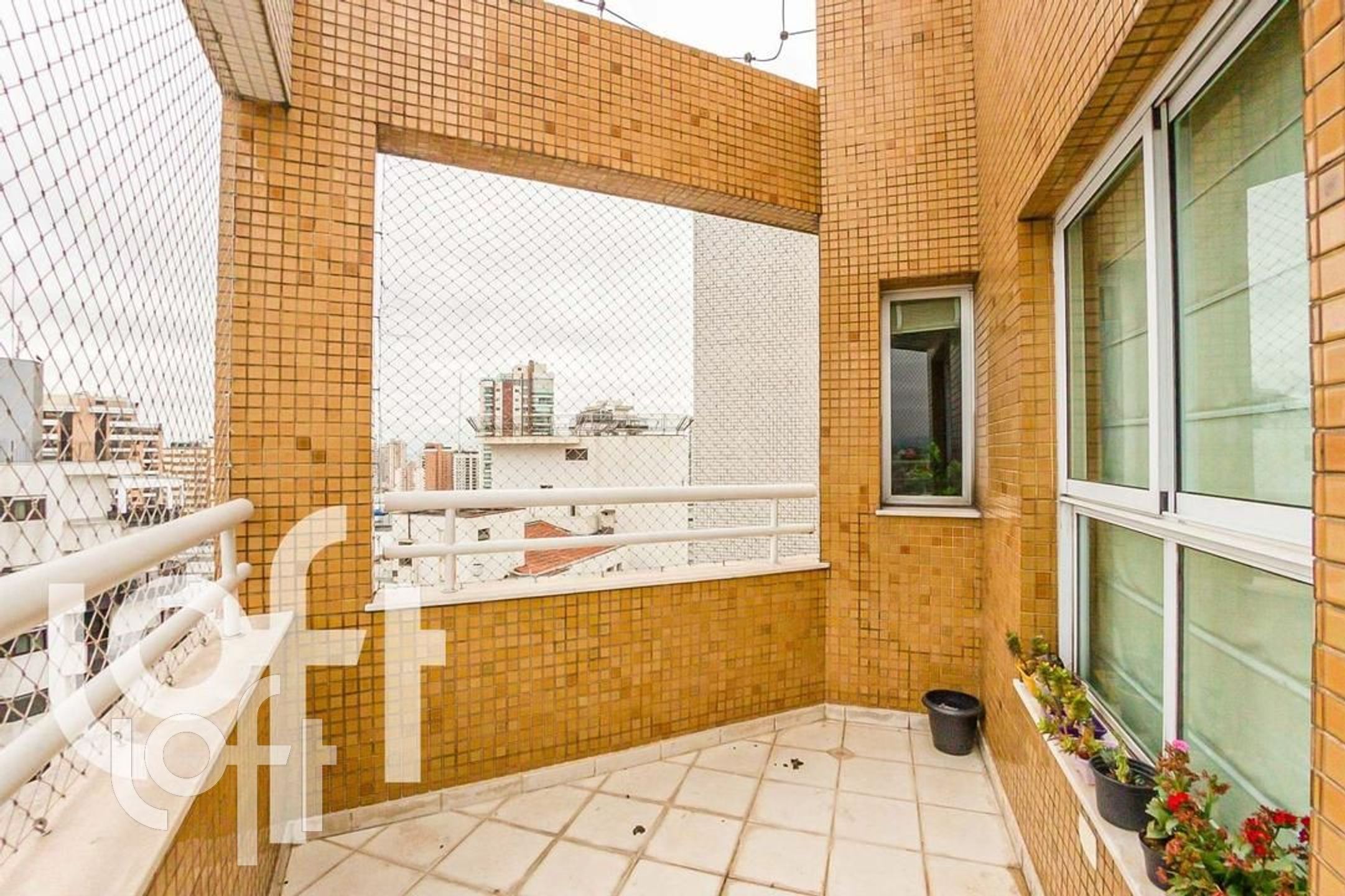 Apartamento à venda com 3 quartos, 240m² - Foto 19