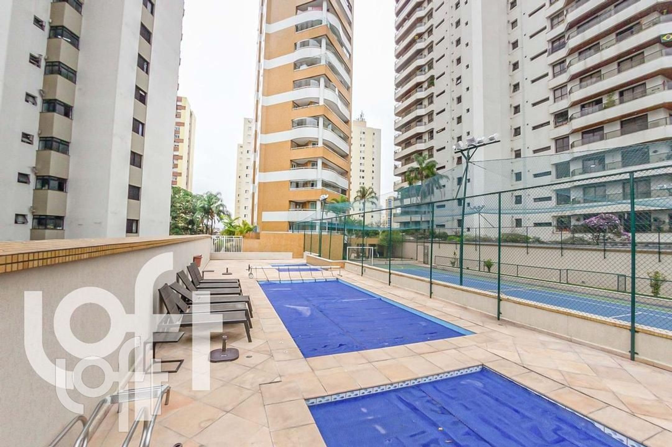 Apartamento à venda com 3 quartos, 240m² - Foto 37