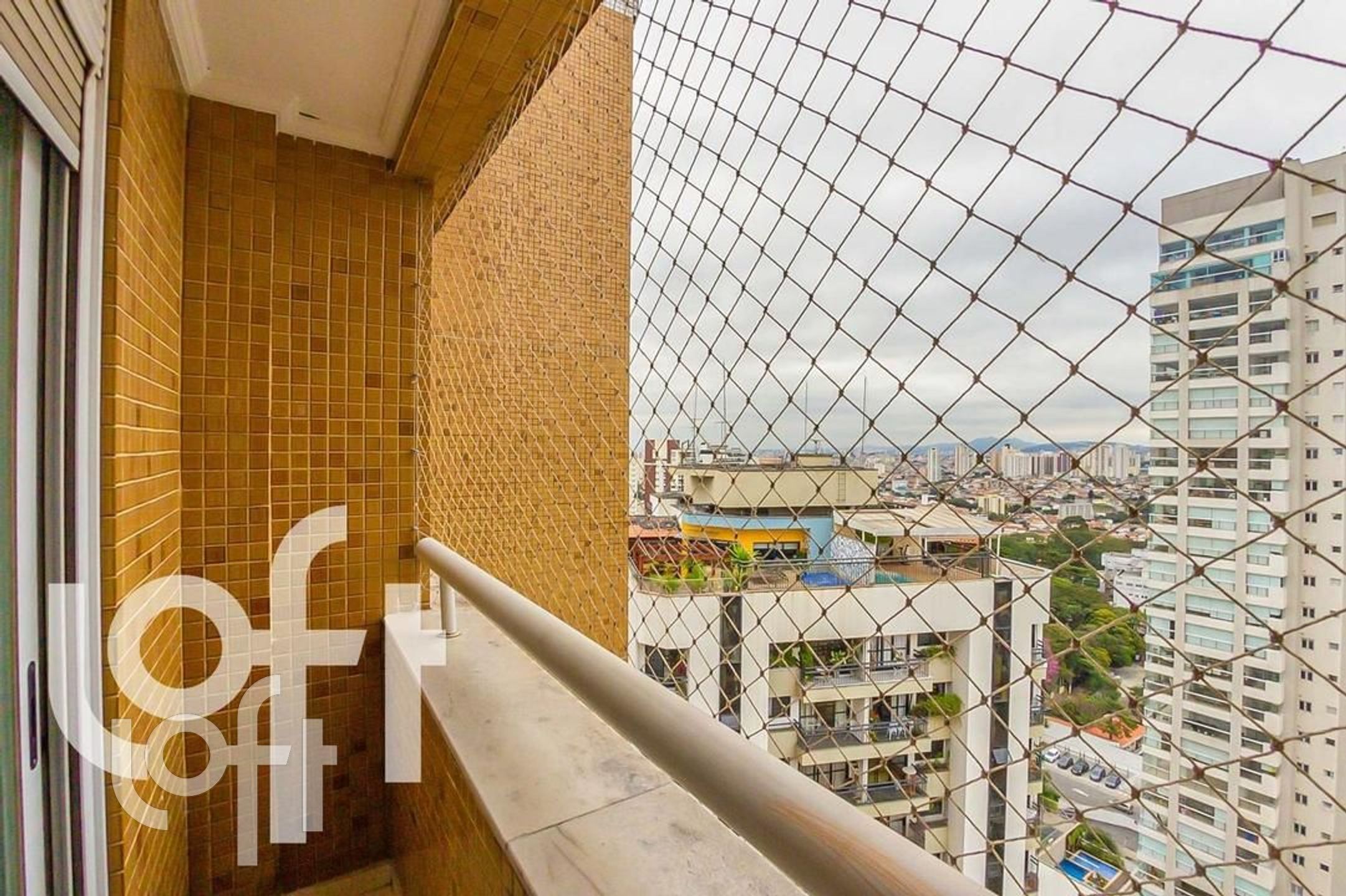 Apartamento à venda com 3 quartos, 240m² - Foto 6