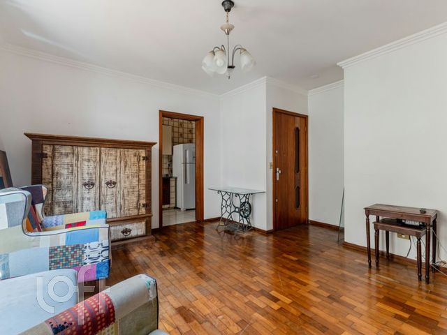 Apartamento com 76m², 2 dormitórios, 1 vaga, Auxiliadora em Porto Alegre