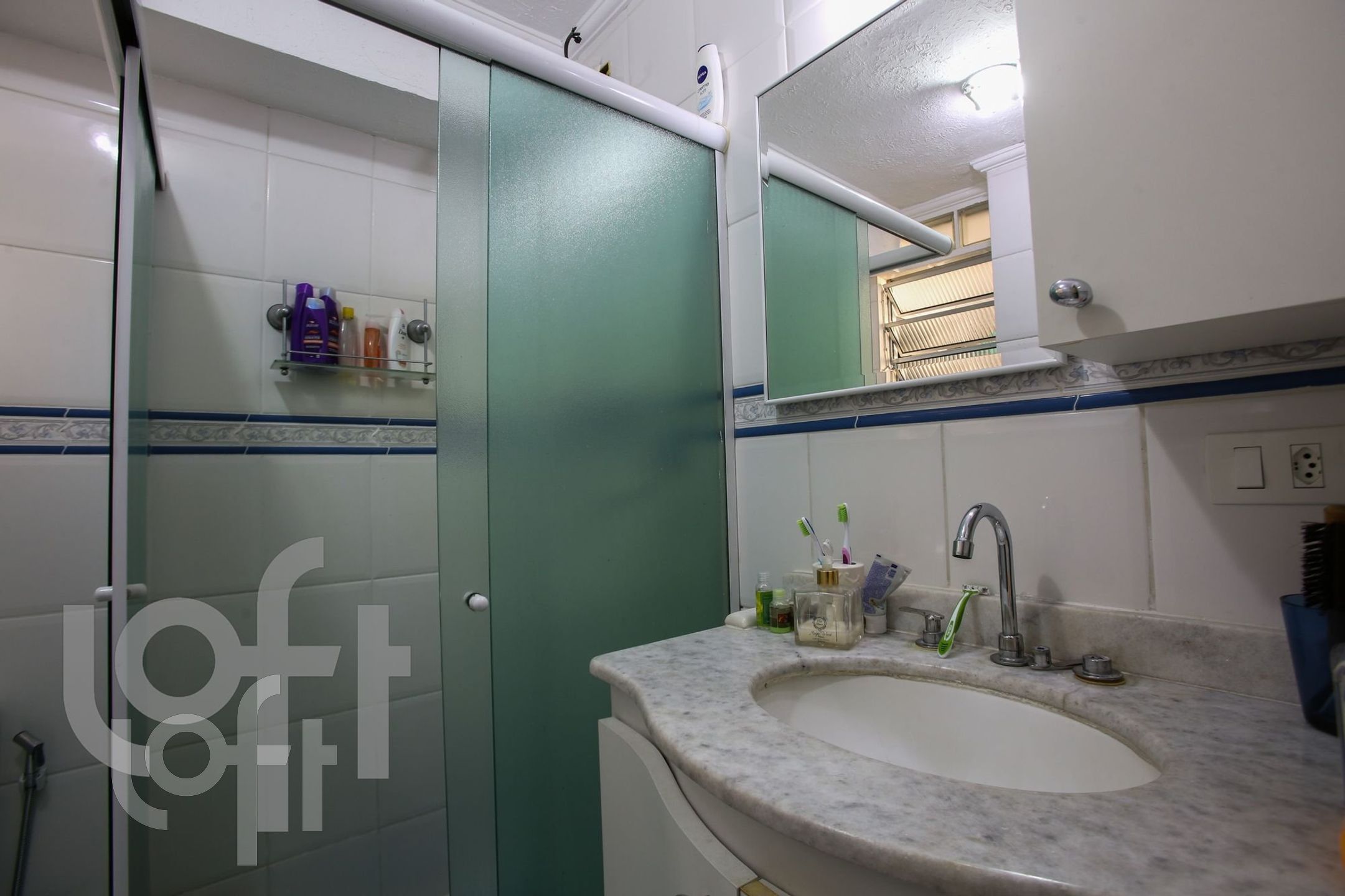 Apartamento à venda com 3 quartos, 105m² - Foto 3