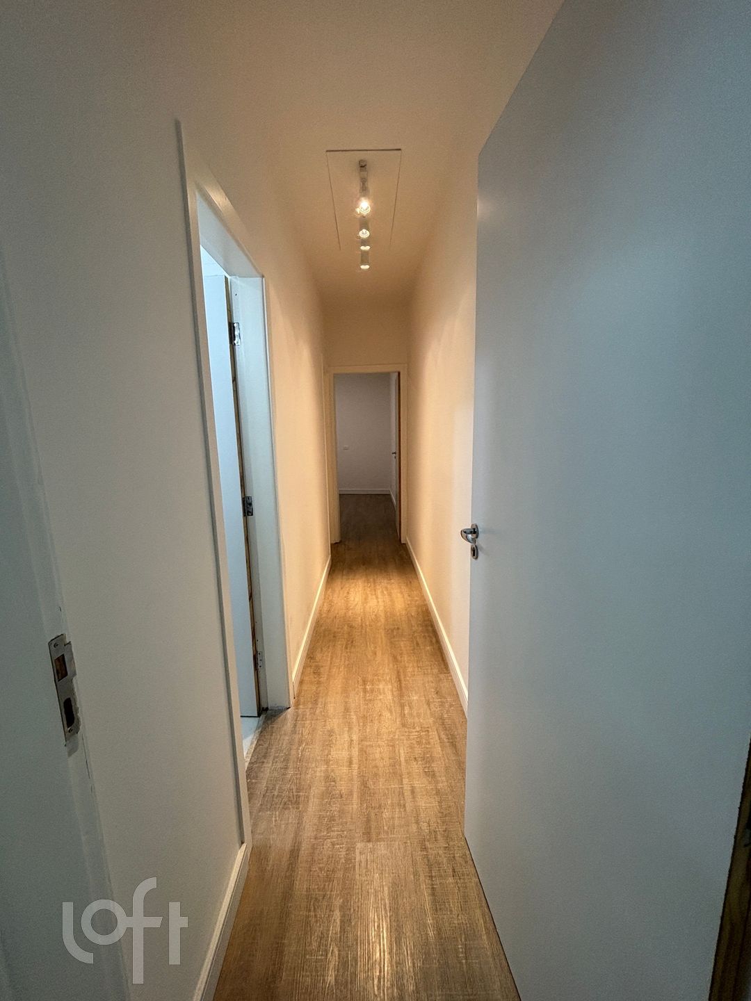 Casa à venda com 3 quartos, 133m² - Foto 14