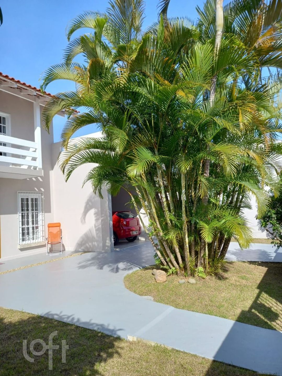 Casa Residencial com 200m², 4 quartos, 2 suítes, 4 garagens, no bairro Centro em Balneário Camboriú