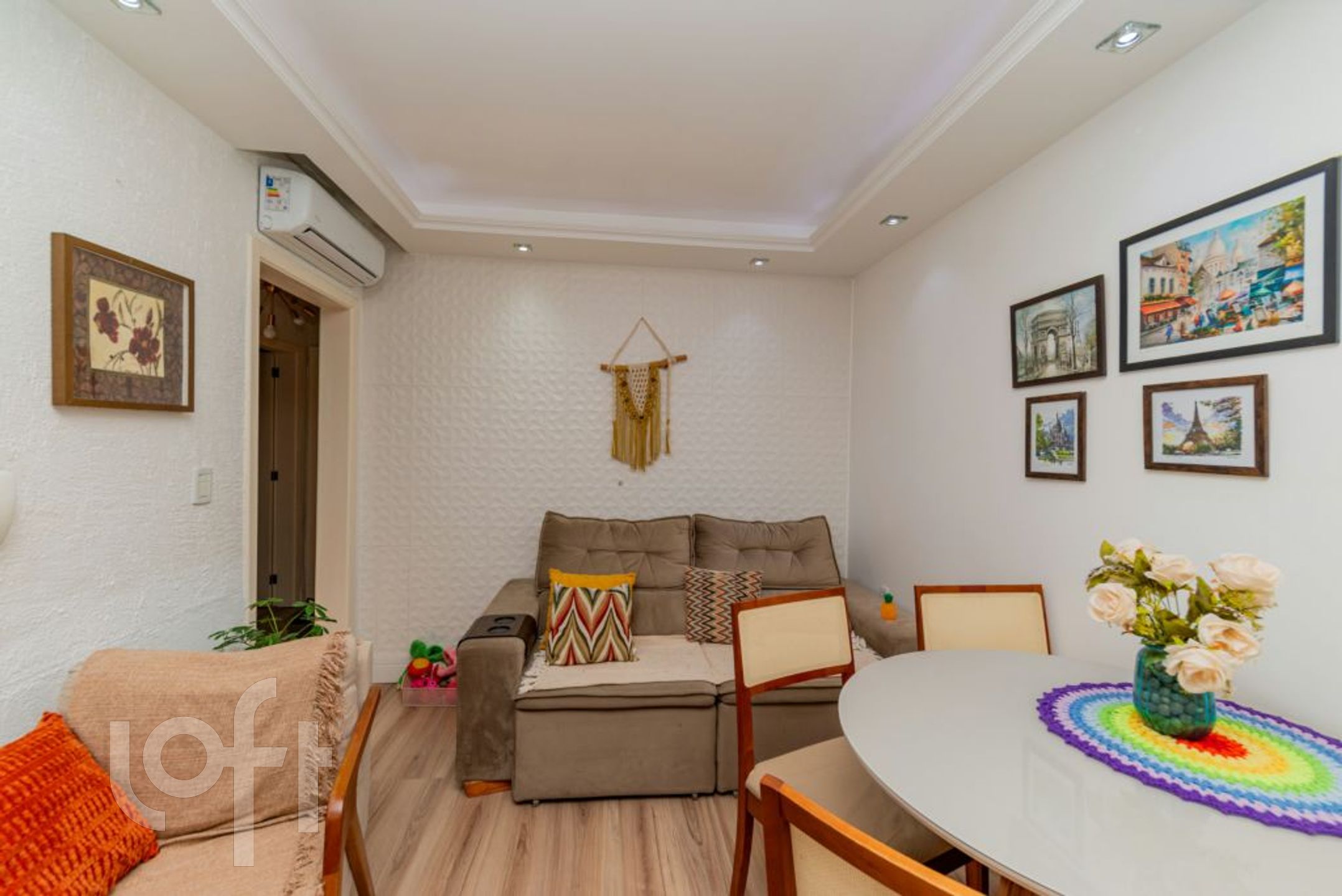 Apartamento com 64m², 2 dormitórios, Santana em Porto Alegre