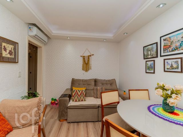 Apartamento com 64m², 2 dormitórios, Santana em Porto Alegre