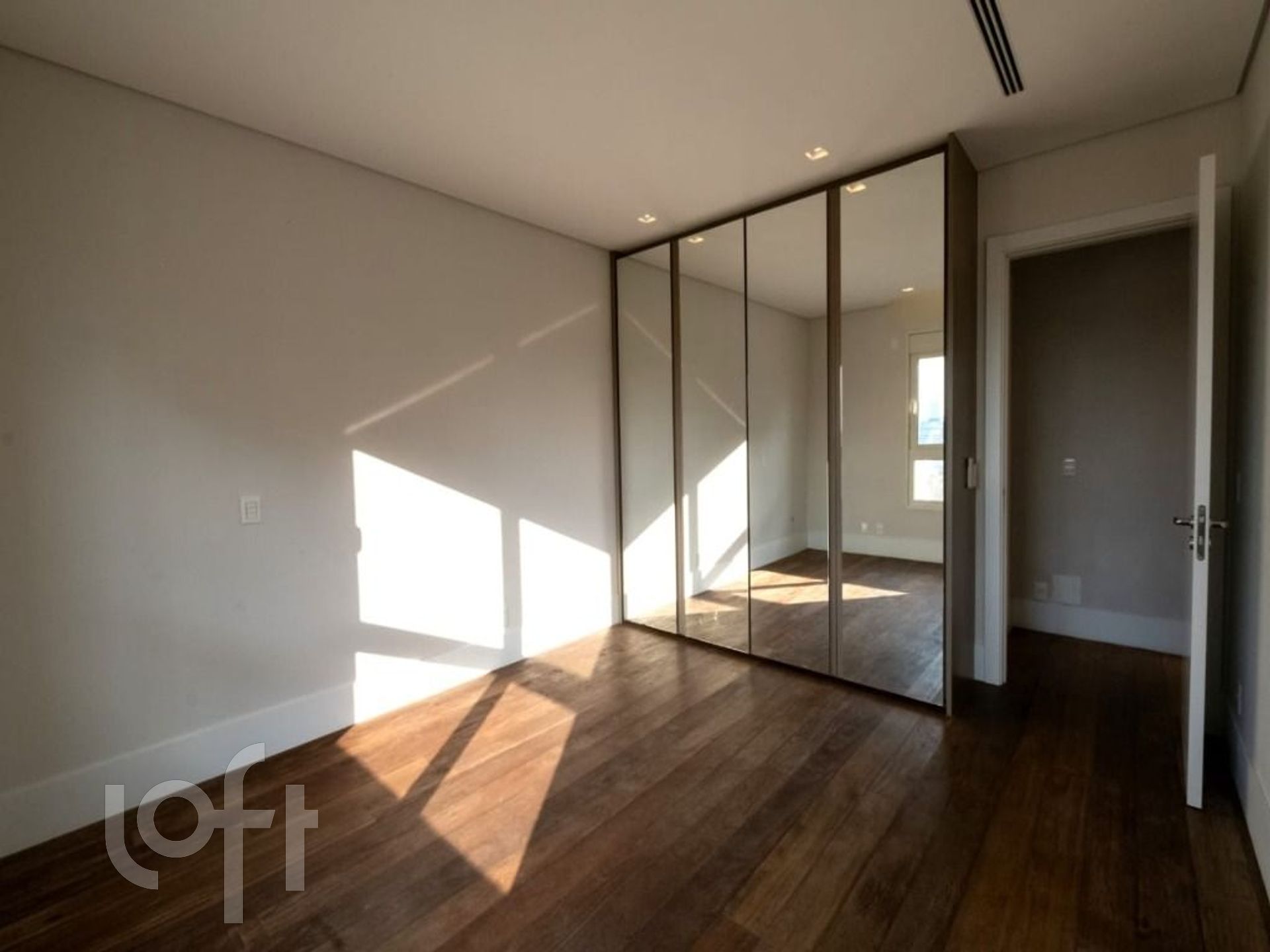 Apartamento à venda com 4 quartos, 274m² - Foto 22