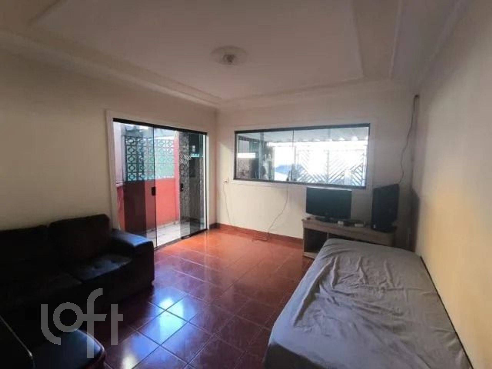 Casa à venda com 3 quartos, 255m² - Foto 1