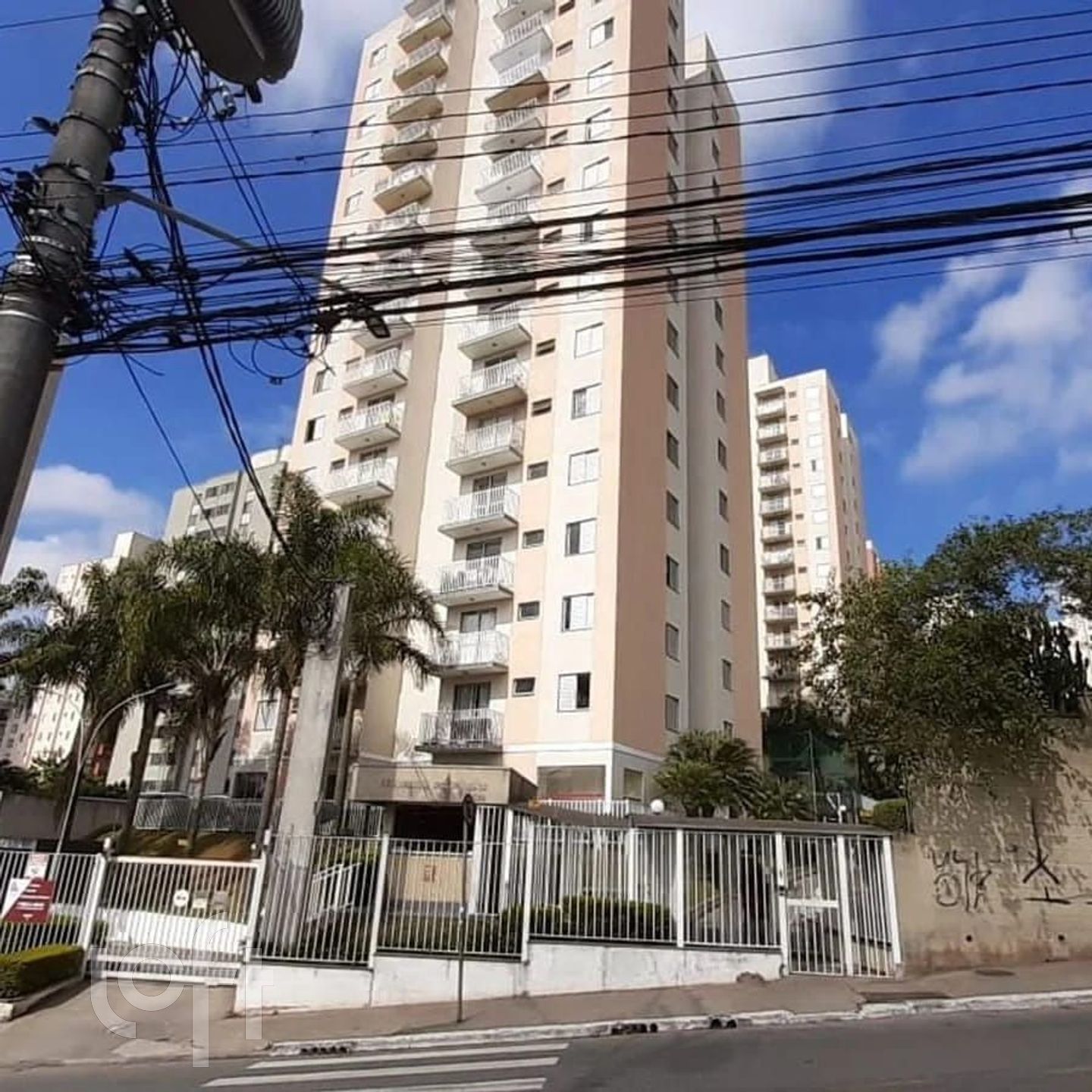 Imagem da propriedade PU1w81odo 16