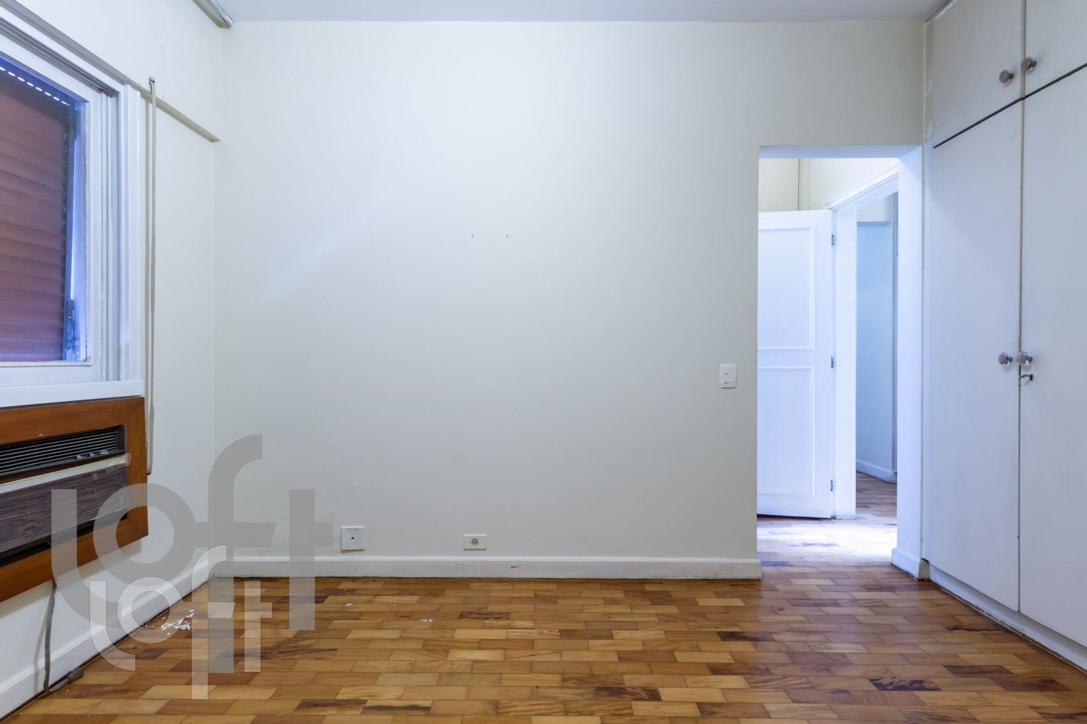 Apartamento à venda com 4 quartos, 260m² - Foto 4