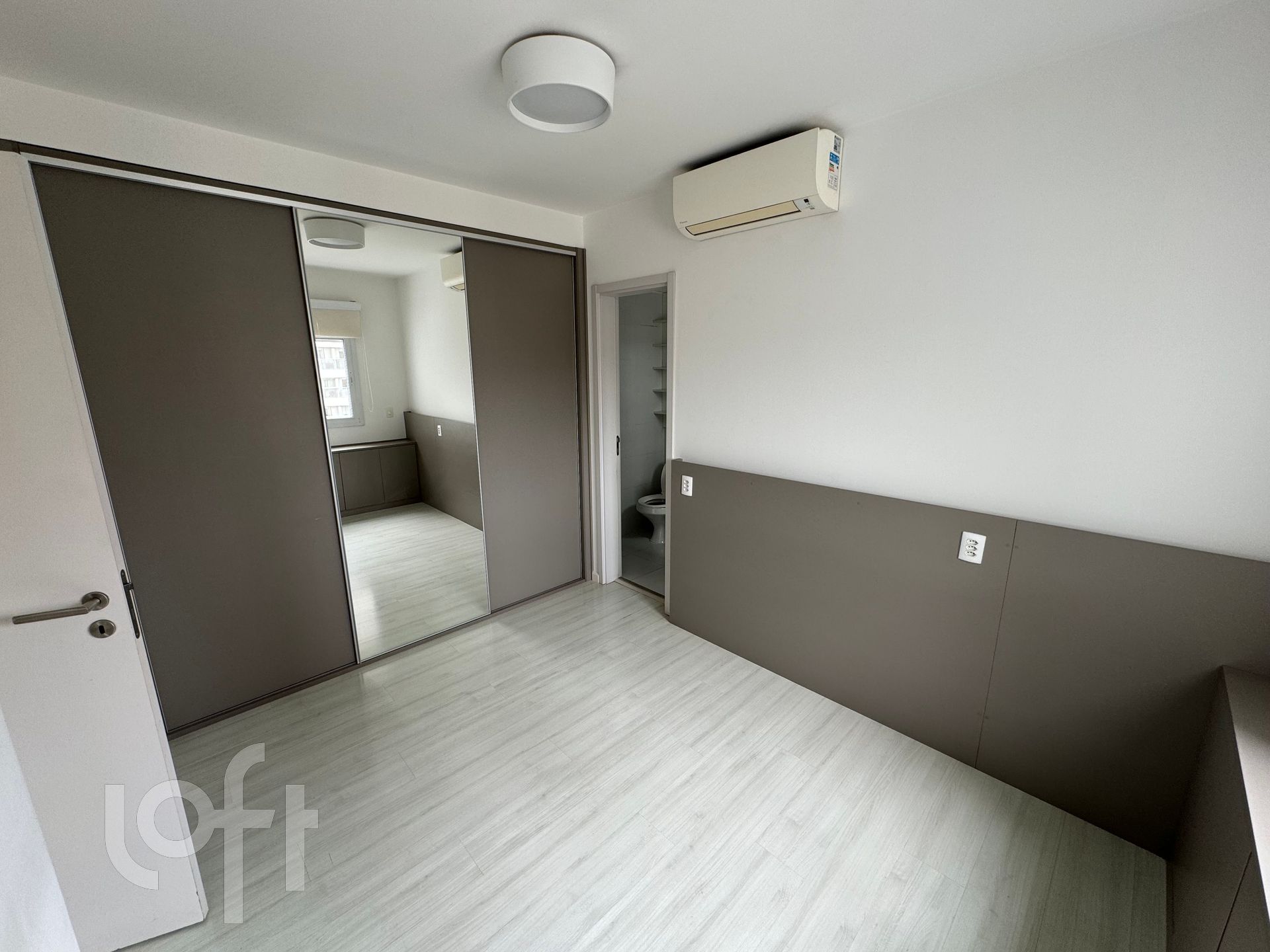 Apartamento à venda com 2 quartos, 69m² - Foto 11