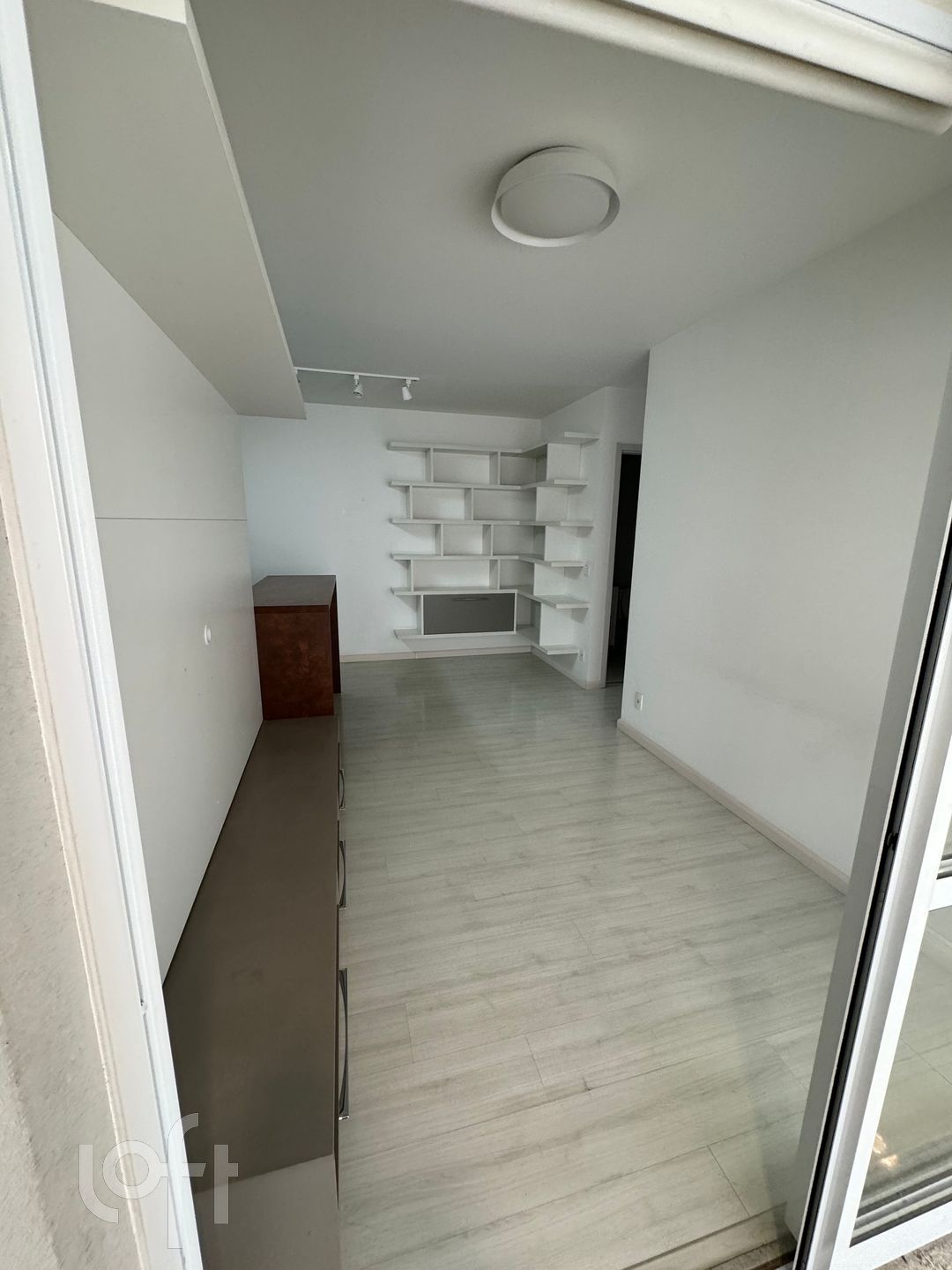 Apartamento à venda com 2 quartos, 69m² - Foto 1