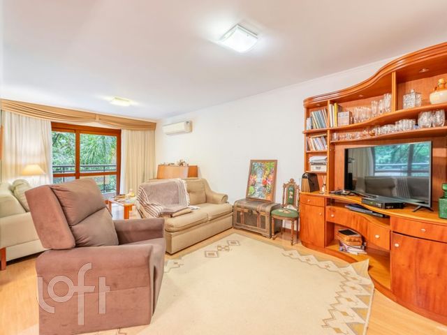 Apartamento com 126m², 3 dormitórios, 1 suíte, 2 vagas, Três Figueiras em Porto Alegre