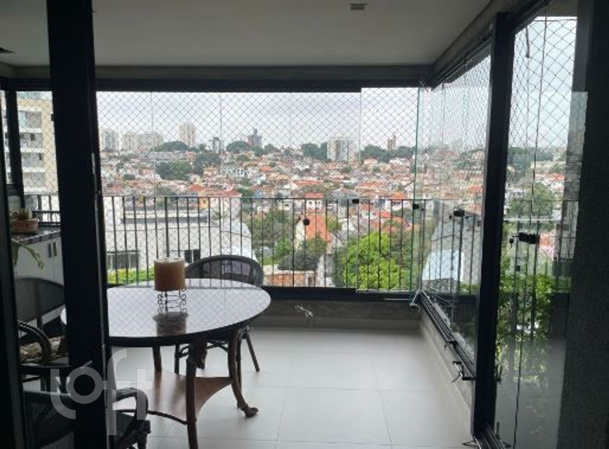 Apartamento à venda com 3 quartos, 138m² - Foto 2