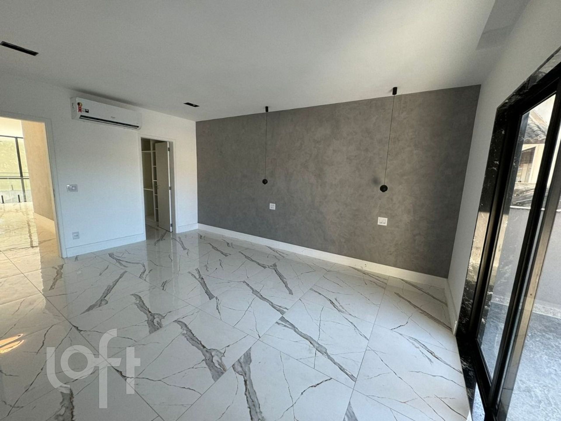 Casa à venda com 6 quartos, 600m² - Foto 14