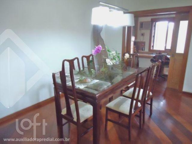 Apartamento com 227m², 3 dormitórios, 1 suíte, 2 vagas, Bela Vista em Porto Alegre