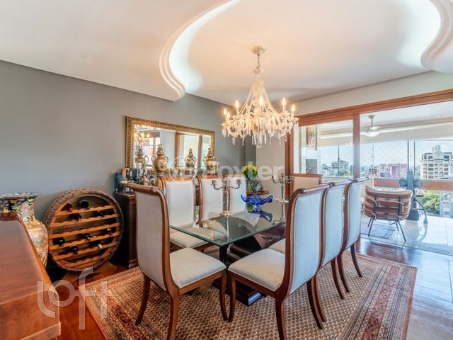 Apartamento com 132m², 3 dormitórios, 1 suíte, 2 vagas, Bela Vista em Porto Alegre