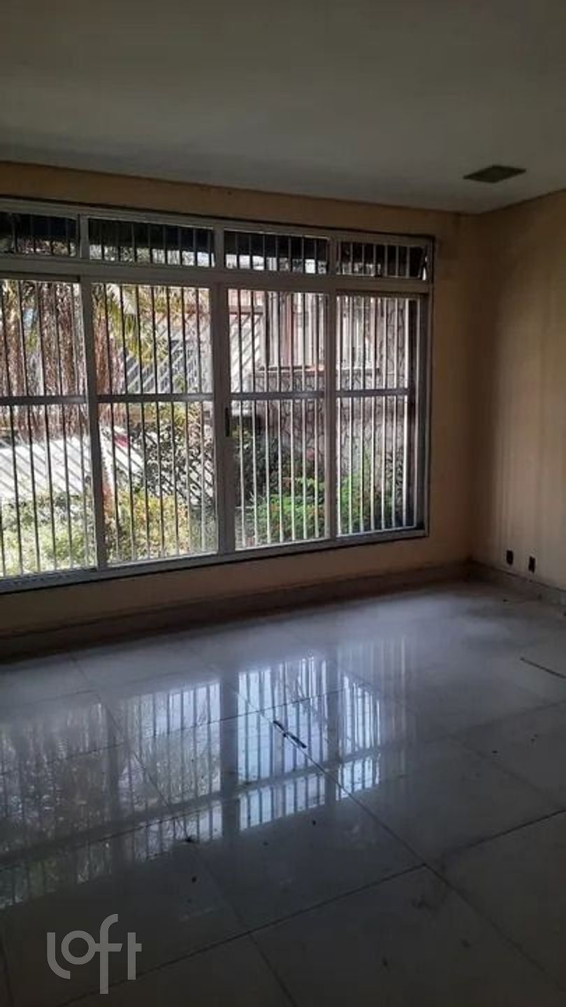 Casa à venda com 4 quartos, 220m² - Foto 1