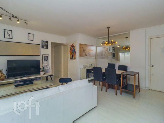 Apartamento com 65m², 3 dormitórios, 1 suíte, 1 vaga, Vila Ipiranga em Porto Alegre